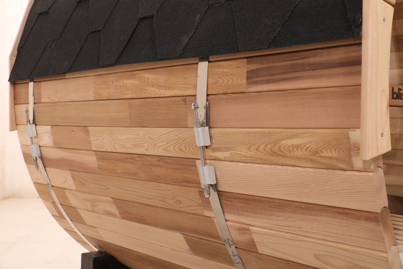 Blisspod Prague | Outdoor Barrel Sauna | Canadian Red Cedar | Toule 6000W | 2–4 or 4–6 Person