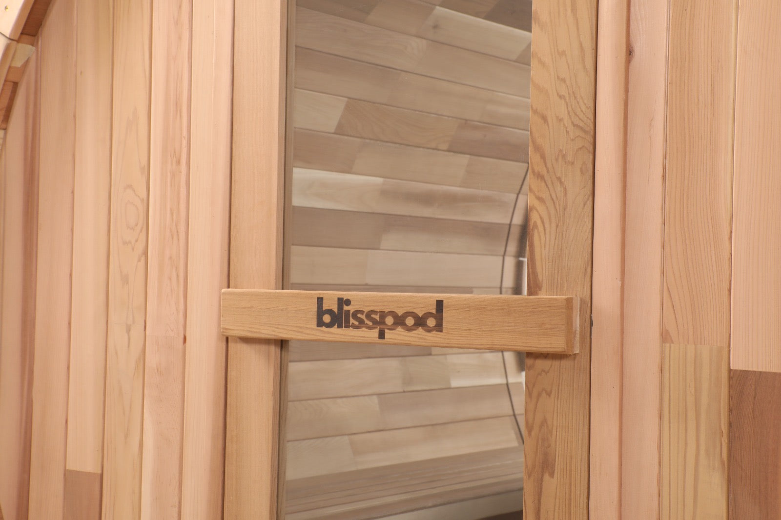 Blisspod Prague | Outdoor Barrel Sauna | Canadian Red Cedar | Toule 6000W | 2–4 or 4–6 Person